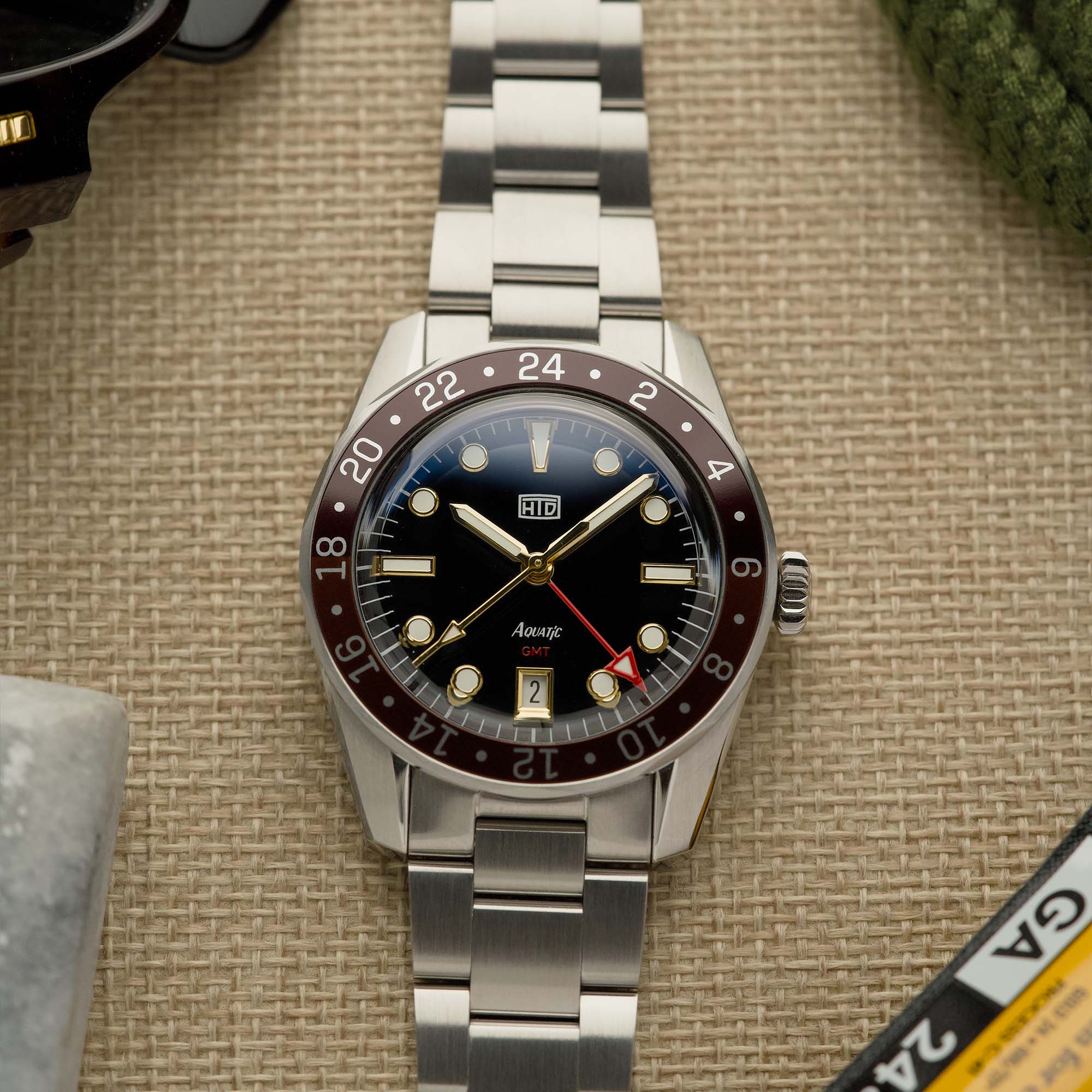 Aquatìc GMT Golden Brown